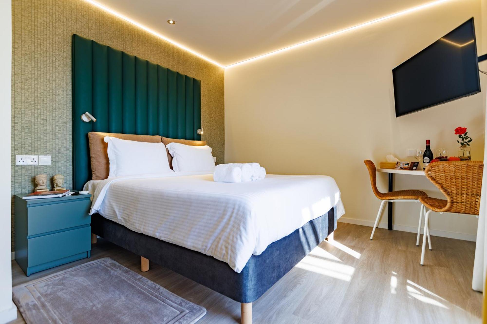 The Palm Suites - Adults Only Limassol Exterior photo